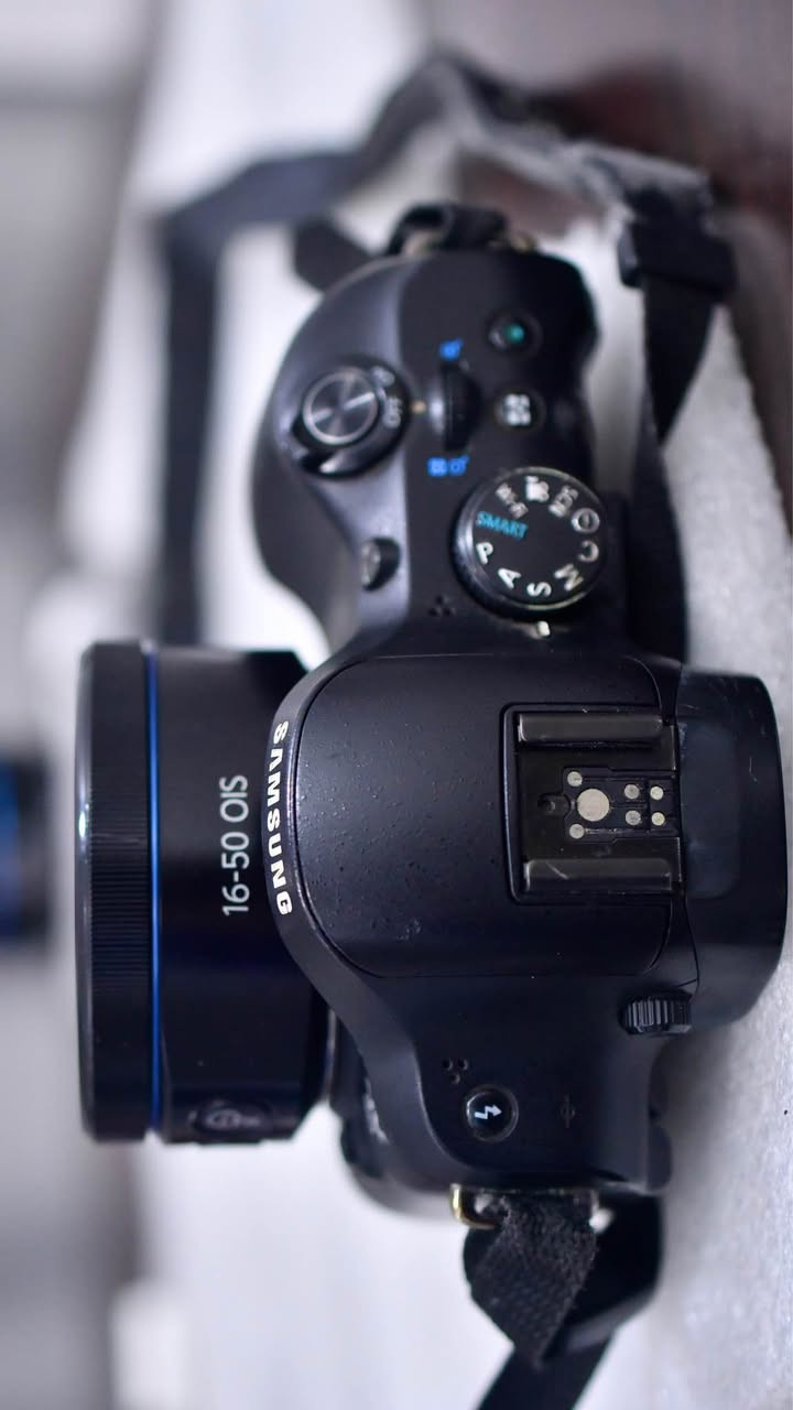 Samsung nx20 wifi 
Lens 16-50
Lens 30mm f2
155دولار دهوك, العراق


**إذا كنت صاحب هذا الإعلان وتريد حذفه لأي سبب، رجاءا أرسل رسالة إلى الدعم الفني**