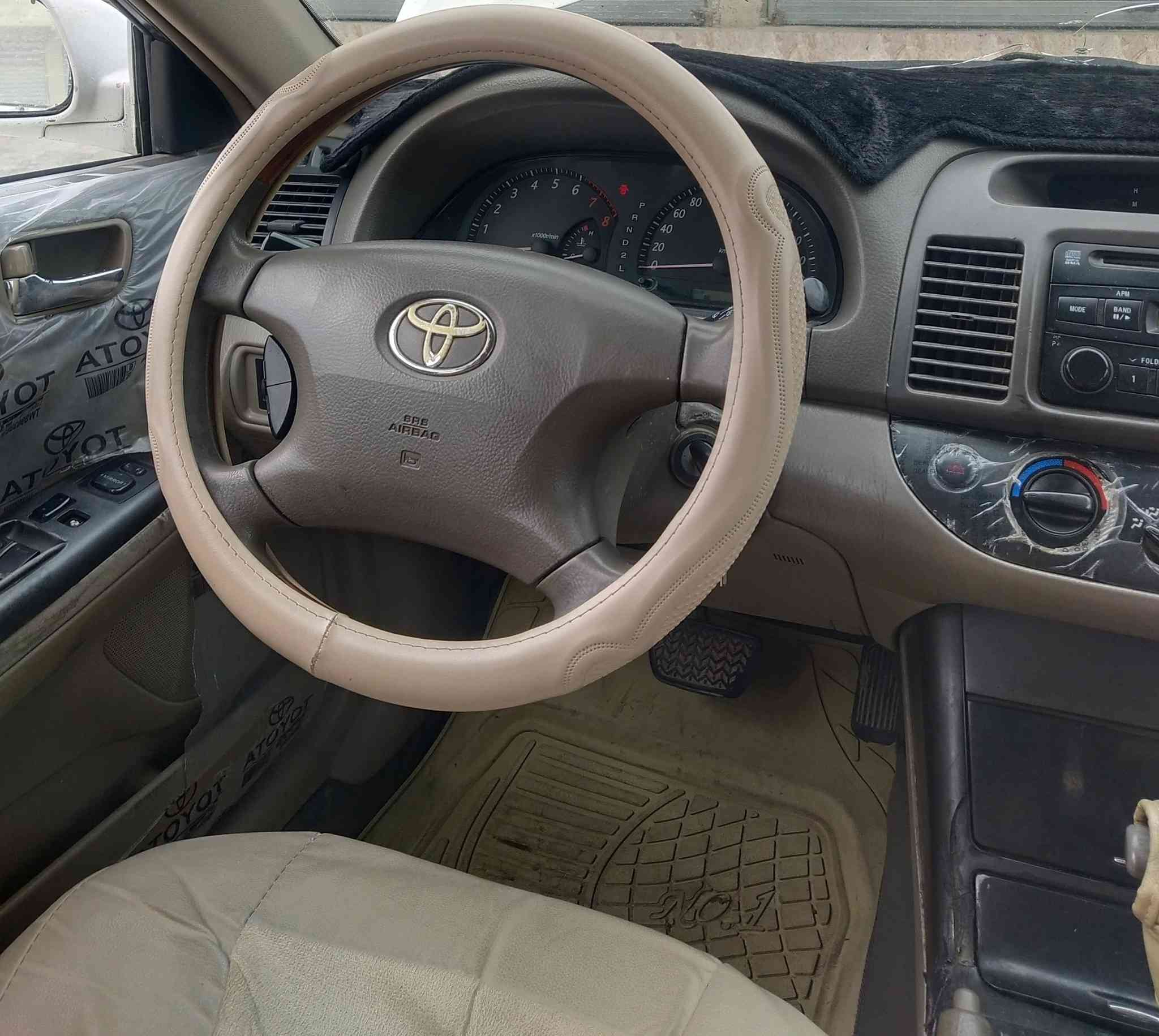 السلام عليكم
كامري 2005 خليجي محرك 6
السعر 100 وبيها مجال حگ الجيه
مكان السياره الضلوعيه
***********
