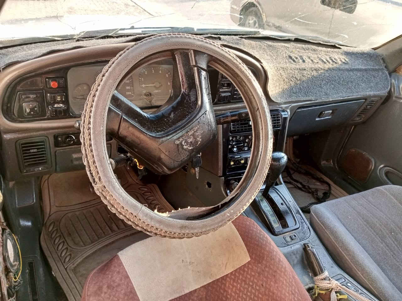 أبرنس للبيع موديل 94 سعر 17ورقه وبيه مجال مجمع العامريه فلوجه ***********
