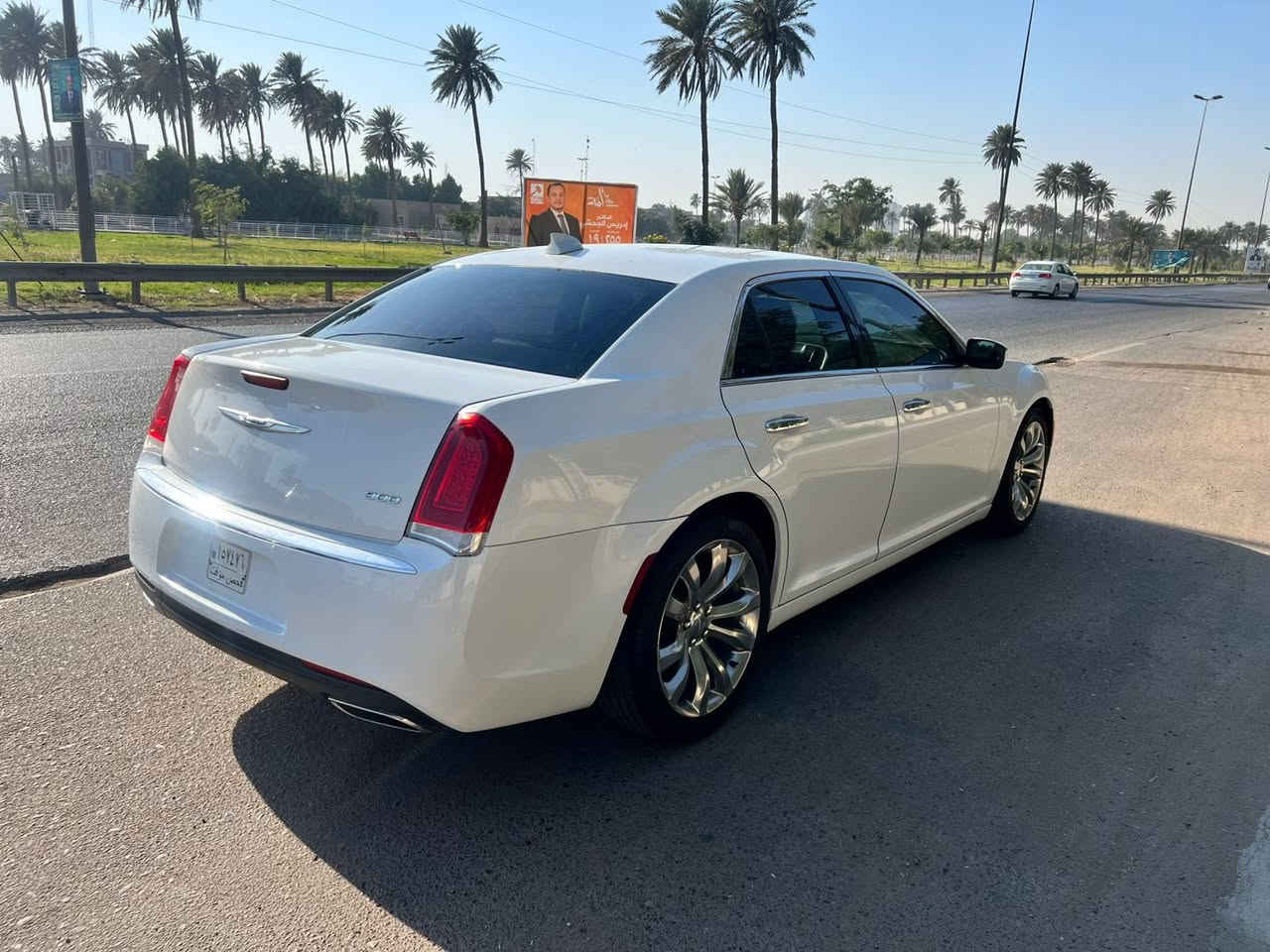 سلام عليكم كلايزلر 300 دخول جديد موديل 2019 داخله بكتاب ضباط تترقم حره بسم المشتري مواصفات لميتد كشنات جلد كشنات كهربائيه شاشه كبيره كار بلي  بصمه كامره خلفيه تشغيل عن بعد ويل كب حجم 20 كروم بلوجكترات زنون  محرك 6 سلندر تو ويل ضرره تقرير شغاله رايده 215 وبيه مجال وهاذه رقمي *********** اخوان ممتواجد عله الفيس
