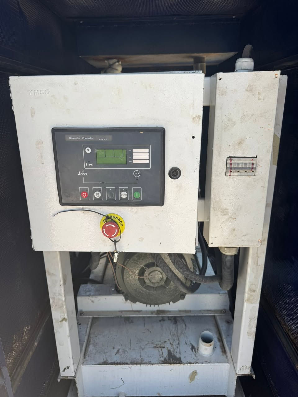 مولدة للبيع پيركنز 30Kv شرط تشغيل كاتم 90 سعر ع خاص للاستفسار اتصل ***********
