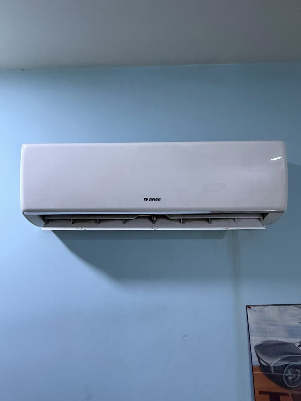 سلام عليكم للبيع سبلت قتصادي 2 امبير نوعيه كري سعره 300 بي مجال بسيط مكاني بعداد الشعب رقمي ***********
