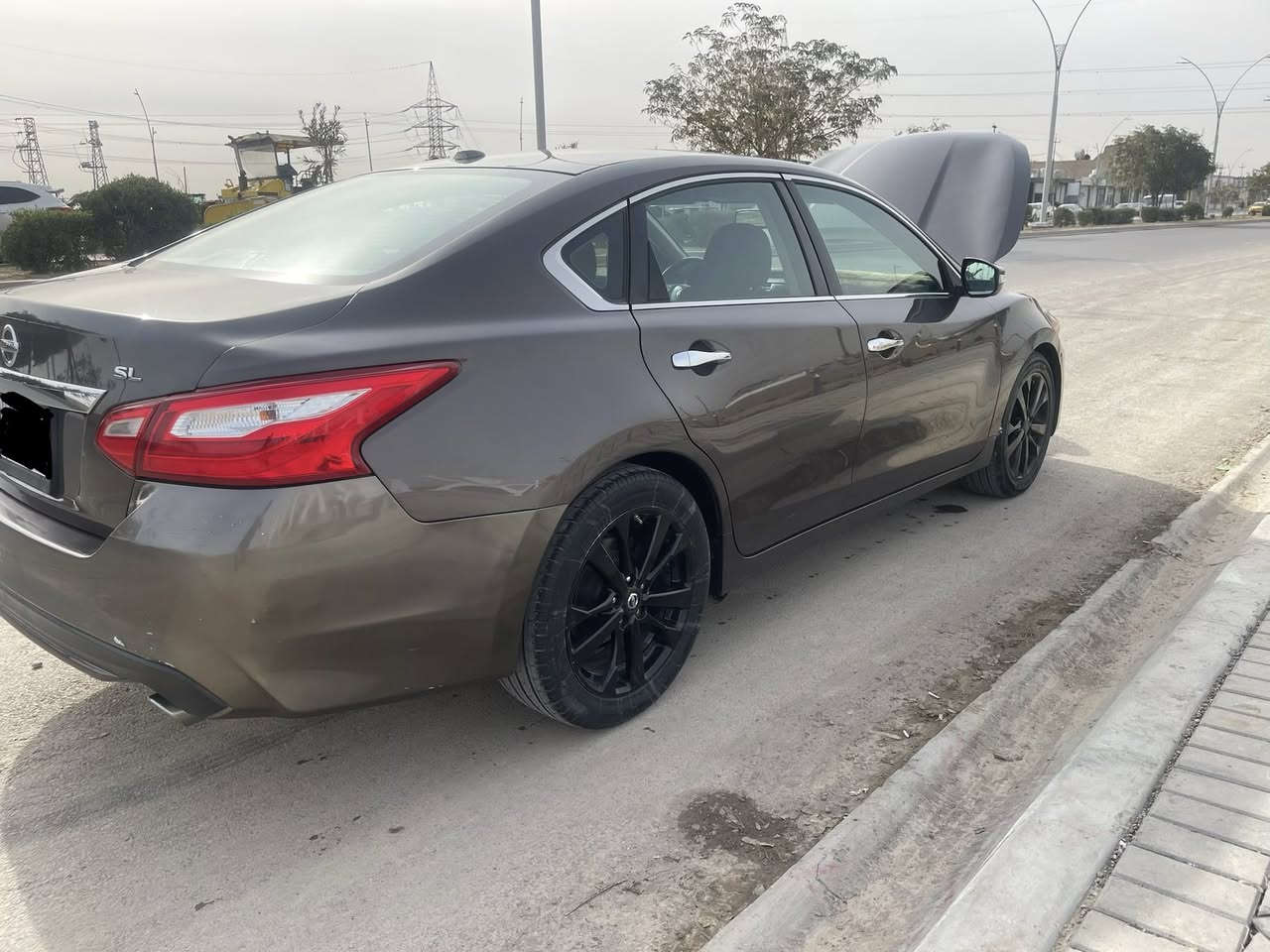 نيسان التيما2017sLسنويه 29تنتهي بيها 3قطع بدون دواخل محرك كير شرط فول مواصفات ماعدا سلايت عل خير الي ياخذها مابيها دينار مصرف تحويل وكالة حاظر باسمي بطاقه بانزين وياها ***********
