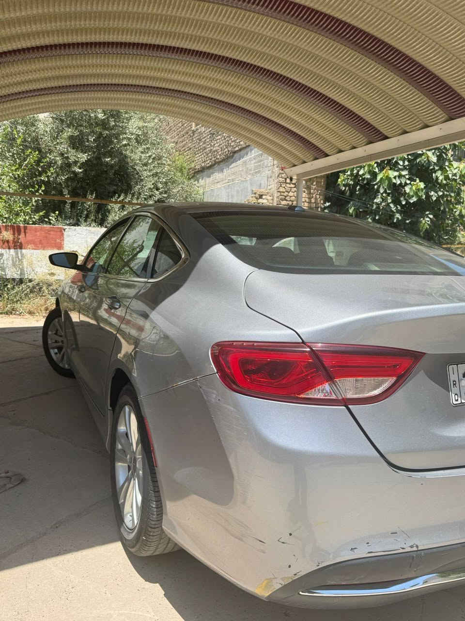 🚘 كرايسلر C200 موديل 2015 للبيع أو مراوس
⚙️ محرك 2400
🔄 كير موس 9 نمر وكالة
❄️ تبريد وكالة
⚡ كهربائيات بلاد، ما ملعوب بيها
🖤 دواخل أسود نظيفة جداً
🪑 كشن كهربائي
💡 منظومة زنون
🔊سستم صوت البلاد صوت روعه 
📺شاشة صغيره +كامره دوارة 
🔍 الفحص 
✅ شواصي بلاد
✅ راديترات بلاد
✅ حوض بلاد
✅ صندوق بلاد
✅ لا يوجد أي ضرر أو ضرب
📍 السيارة ماشية 174 ألف كيلو وعلى إيدنا.
✨ سيارة نظيفة وجاهزة للاستخدام، والفحص يثبت كل شيء. السياره بأسمي ومكاني بغداد 
📩 للتواصل: ***********
السعر .95$
