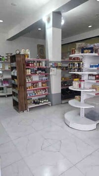 شهربان المقدادية • رفوف • كاشير