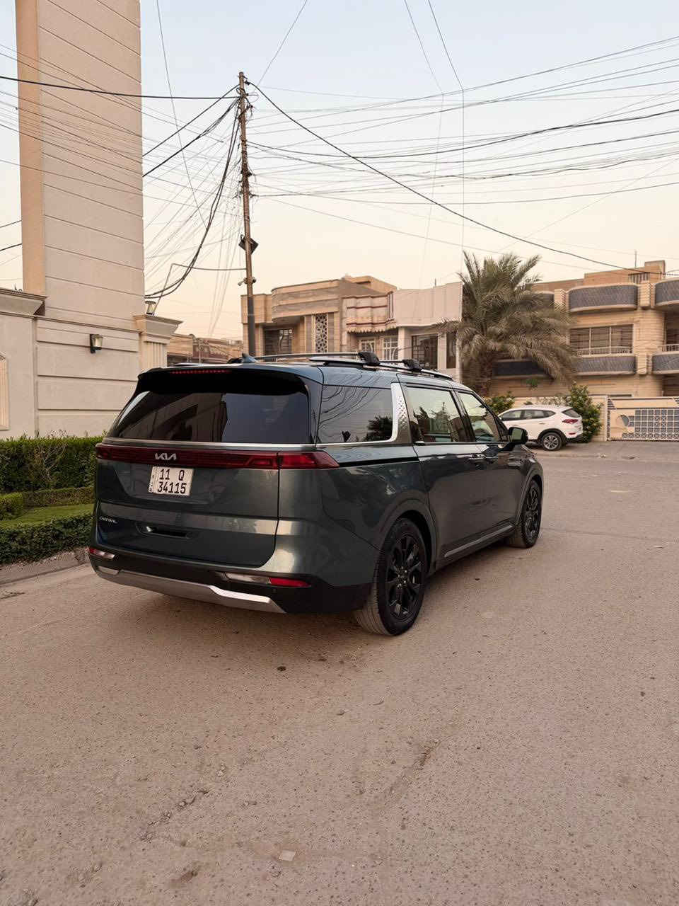 السلام عليكم 
كيا كرنفال بانزين 
موديل 2023 
مكينه ٦ سلندر
فول مواصفات vip 
٧ راكب 
٣ قطع تبريد منفصل 
شاشات خلفيه 
شاشه دشبول متصل 
تبريد بيانو 
تدفئه كنشات 
بصمه تشغيل 
باب سلايد كهرباء 
ماشيه 80 الف 
بيها بنيد وجاملغات ثنين بدون دواخل 
مكينه وكير كفاله
السعر 250$ ورقه وبيها مجال بسيط حك الجيه فقط 
للتواصل ***********
