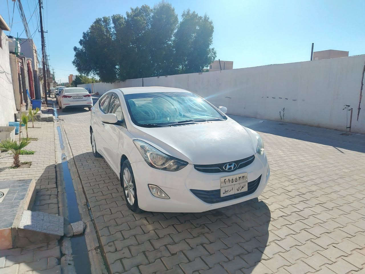 لنتره مديل 2011 خليجي سياره حيل نضيفه حله من صور بيه قطعتين صبغ مئشر عليهن بل صور محرك 1800  رقم ابو لفسفوره بسم كردي تريد تحويل او وكاله حاضر    ويل مال 2015 دواخله جدد محرك 1800لا صوت ولا تبخير وكير كفاله   *********** سعر 95،💰 اذا مو حله من صور كروتك عله حسابي♥️جوه 90مبيع
