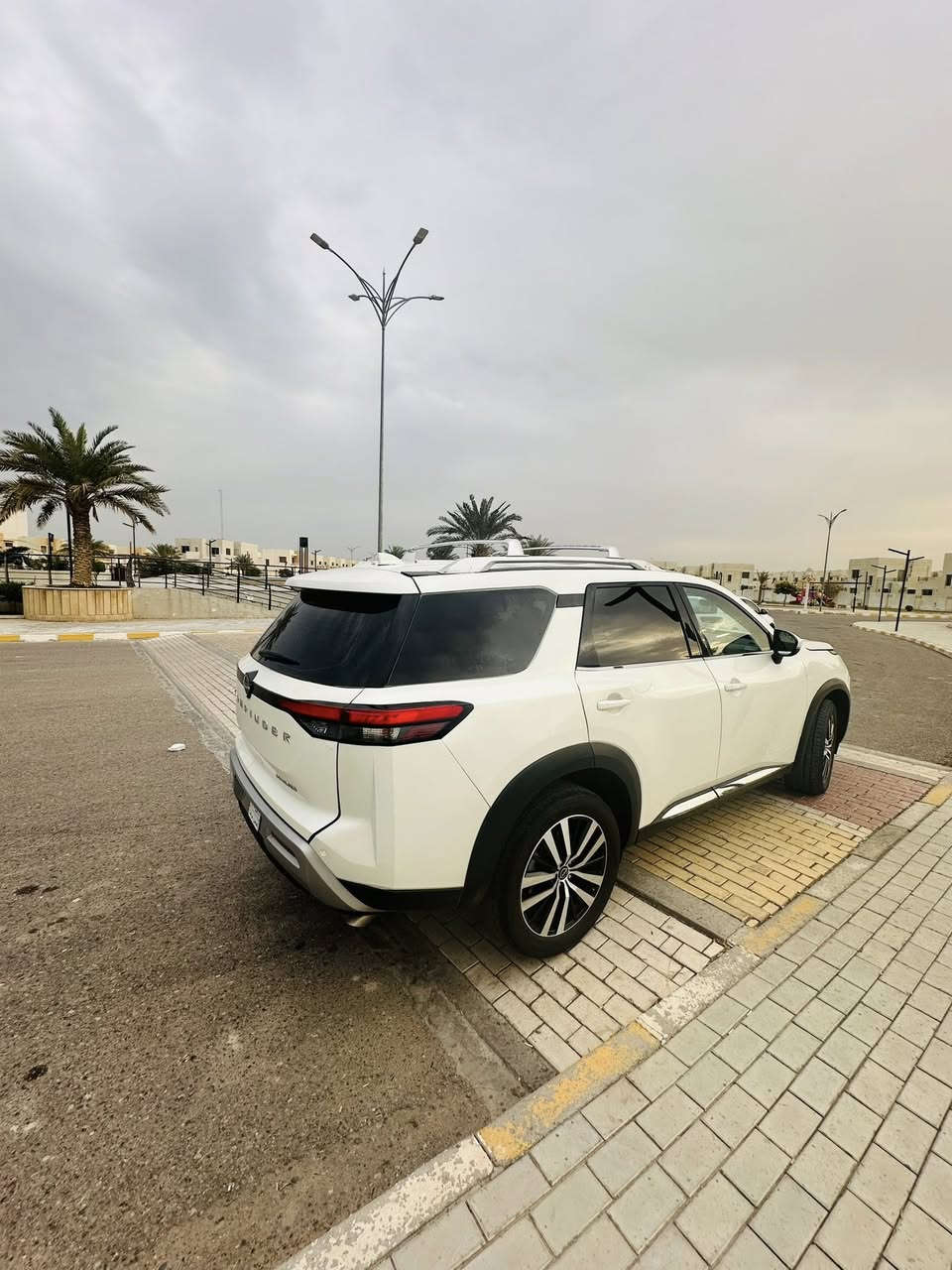 نيسان باثفايندر
الفئه :  PLATINUM AWD بلاتينيوم  اعلى فئة 

الموديل : 2023

حجم المحرك : V6 3500  

اللون : ابيض

ماشيه 12

هاتف ***********

الضرر : 4قطع صبغ + مكانين بارد قليل

السعر 210 وبيه مجال قليل

مكان السيارة صلاح الدين تكريت
المواصفات :

بانوراما 
داتا شو 
كامرات 360 درجه
بصمة تشغيل
بصمات ابواب 
تشغيل عن بعد
تبريد مقاعد اماميه
تدفئة مقاعد خلفيه
هيتر ستيرن 
تدفئة مقاعد خلفيه
مقاعد جلد 
رادار امامي و خلفي و جانبي 
حساسات اماميه
حساسات خلفيه
صندوك كهرباء 
7 وضعيات قياده
سبايدرات نيكل
فتح وغلق عند الاقتراب والابتعاد
سب ووفر  خلفي بالصندوق
مقاعد vip
تحياتي لجميع
