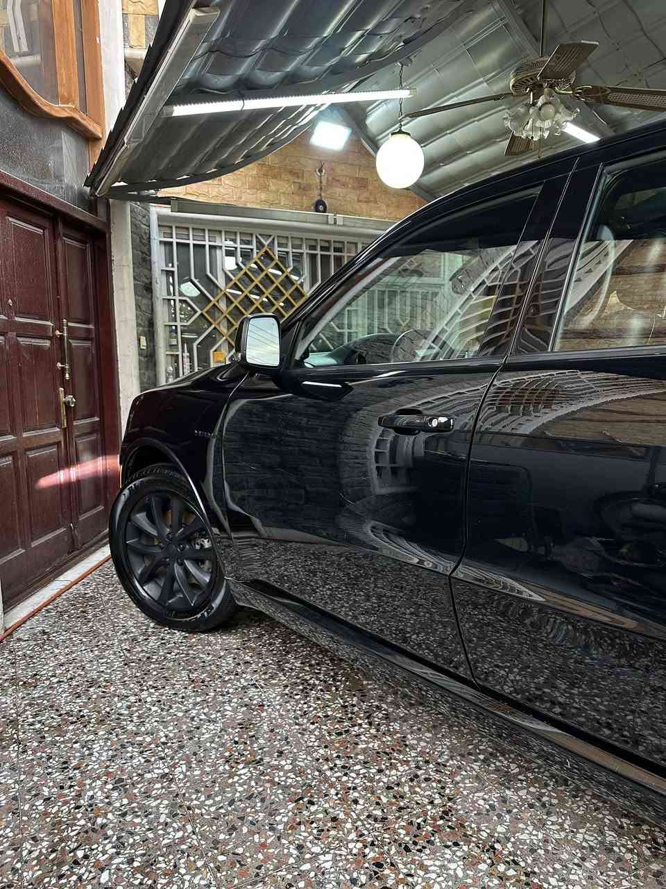 السلام عليكم
دورنكو RT بلاك توب

موديل 2017

محرك 5.7

ماشية 94 الف كم

فول عدا الرادار

فتحة سقف

كشنات كهرباء جلد مختمه RT تدفئة + تبريد

الكشنات الخلفيه منفصله + تدفئة

ستيرن تدفئة

شاشة جبيره

تشغيل عن بعد

جنطة كهرباء

توقف ذاتي عند الرجوع

تبريد سقفي منفصل

وباقي المواصفات المعروفه

مكينه وكير بلاديات 

محدث البجم 2022 

سياره جديده ومسويله ادامه كامله فيول بم اصلي وفلاتر الصدر جديد تايرات جدد 

حادثها جاملغ والبنيد فقط

الجاملغ مبدل نفس الون فقط بنيد صبغ !

السعر 220

مكاني بغداد

***********
