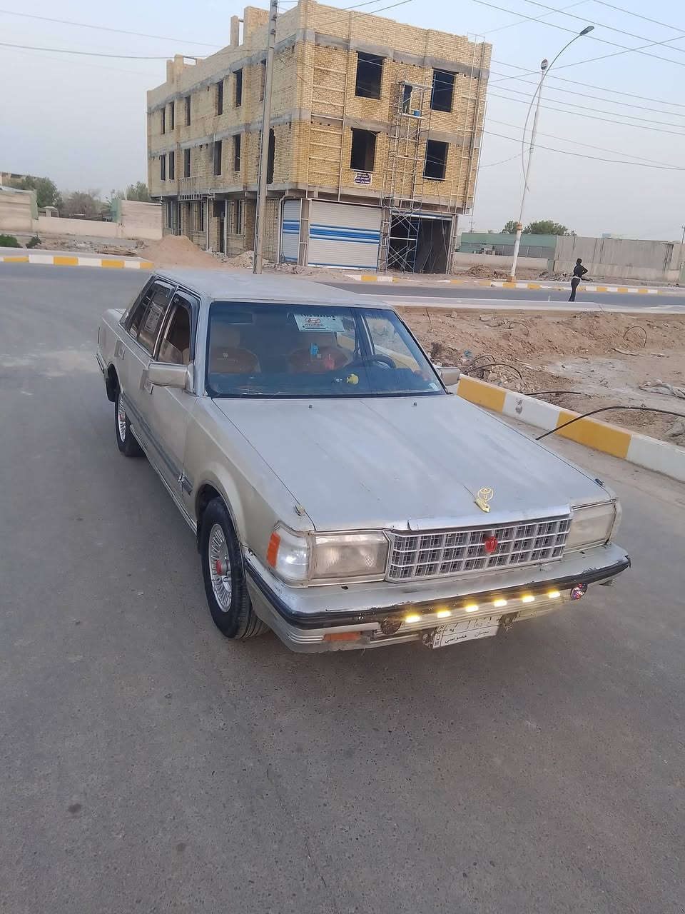 سلام عليكم للبيع او مراوس سوبر مديل 1985 رقم ميسان تحويل ثاني يوم مكينه وكير جدد حداديه جديد تخم تاير باتري جديد كهربائيات شغاله سياره جاهزة خير من الله ترايك وين ماتريد سعر مناسب 32 ورقه وبيه مجال مكاني ناصريه مركز شراي يتصل مكلف بنشر وهاذ رقم ***********
