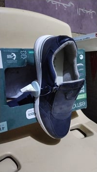 حذاء • جديد • قياس ٤١