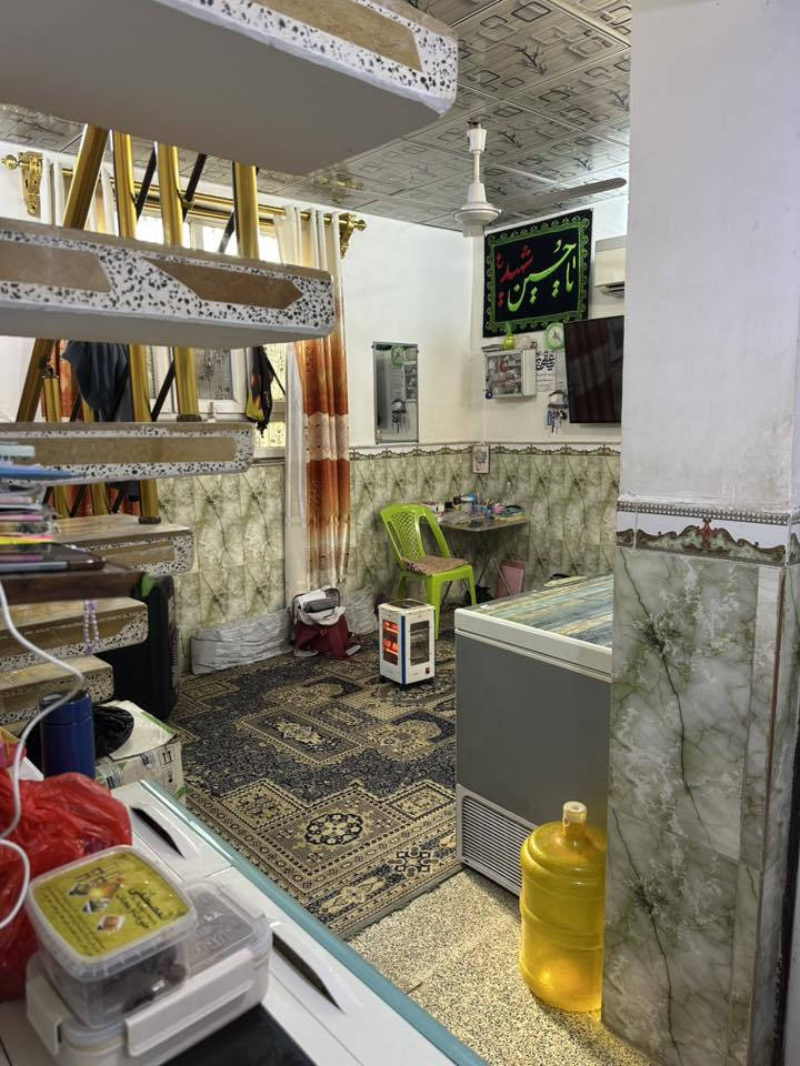 بيت للبيع طابو صرف نجف حي ميسان ***********

قطاع. ٢٢. المساحة. 50. متر   ركن. طابقين صب كونكريت

قرب شارع الكيات. الطابق الاول 

أستقبال.  صالة. مطبخ   صحيات

الطابق الثاني.   غرفة.  صالة 

السعر. 73. مليون. وبي مجال ***********

مكتب ابو حوراء الحسناوي للعقار 

بيع. شراء. ايجار. رهان
