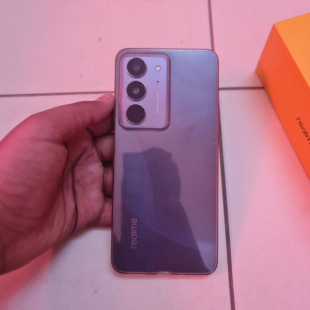 للبيع جهاز REALME☠️ C75X  NFC  أعلى فئه💯
البطاريه: 5.300 تكفيك يومين بدون شحن 🔥
والجهاز صار استخدام شهرين بس 
الجهاز جديد بمعنى الكلمه 
الذاكرة 256 GB انسى الذاكرة🩵 
الرام 24 GB انسى الرام والذاكرة💓
الكامره : 50 ميجابكسل مدعومه💯 بالذكاء الاسطناعي ☠️
الشاشه: AMOLED وبدقه عاليه جدا 🛑
120 هيرتز HZ💟
يدعم بطاقه ال NFC أو الشريحه 💢
دبل سيمكارت  💛
3 كاميرات ب الجهاز شكله كلش حلو🤍 
والمواصفات البقيه معروفه
ماكو هيج سعر بالسوك 
السعر 195 الف وبي مجال بسيط 
ماكو هيج سعر بالسوك
والجهاز جديد بمعنى الكلمه


**إذا كنت صاحب هذا الإعلان وتريد حذفه لأي سبب، رجاءا أرسل رسالة إلى الدعم الفني**