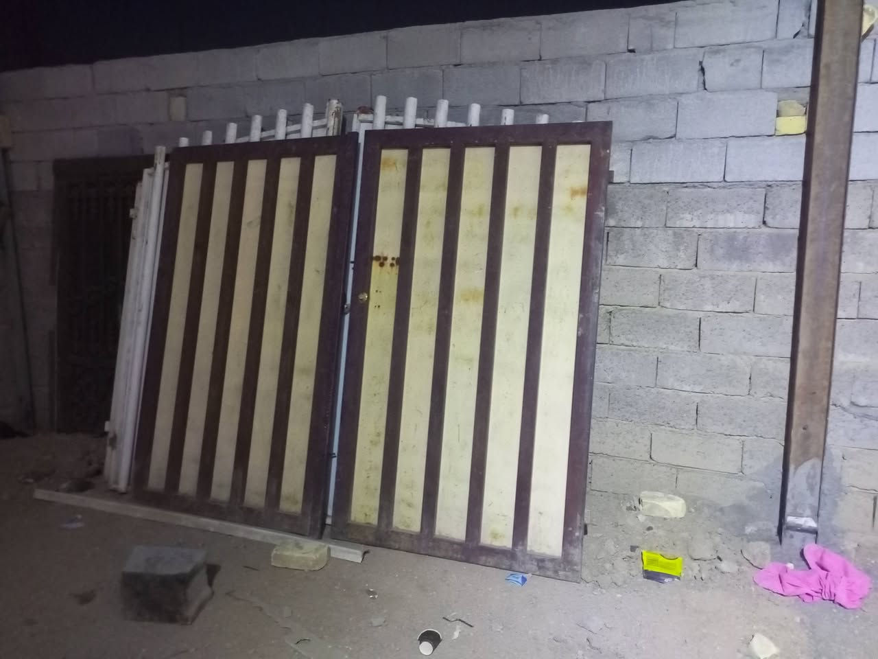 السلام عليكم ورحمة الله وبركاته تم افتتاح اسواق سفوان 

الرميثة شارع النجمي قرب محلات ال عزوز 

او قرب مخظر بركات الحسين او قرب صيدلية اليقين 

المختصه في الباب الحديد والباب الخشب والجرابي 

الخشب التصميم والجرابي الحديد ام نفر واحد ونفرين 

والباب المنيوم والباب الخشب الكامل مع الجراحيب

وبدون جراجيب نقش وبدون نقش 

وجراجيب جديد وجراجيب مستخدم 

وانشالله راح نوافيكم بصور اول بااول انتظرونا 

والقادم افضل وانشالله اي غراض منزليه 

او بيبان او زوالي او اغراض متنوعه تنزل عدنا 

راح انزللكم الصور والقياسات والاسعار 

ارقام الهاتف المختصه في الاسواق 

‏‪***********‬‏ ابو الاسواق صاحب المحل 

تنويه اني مكلف بنشر فقط
