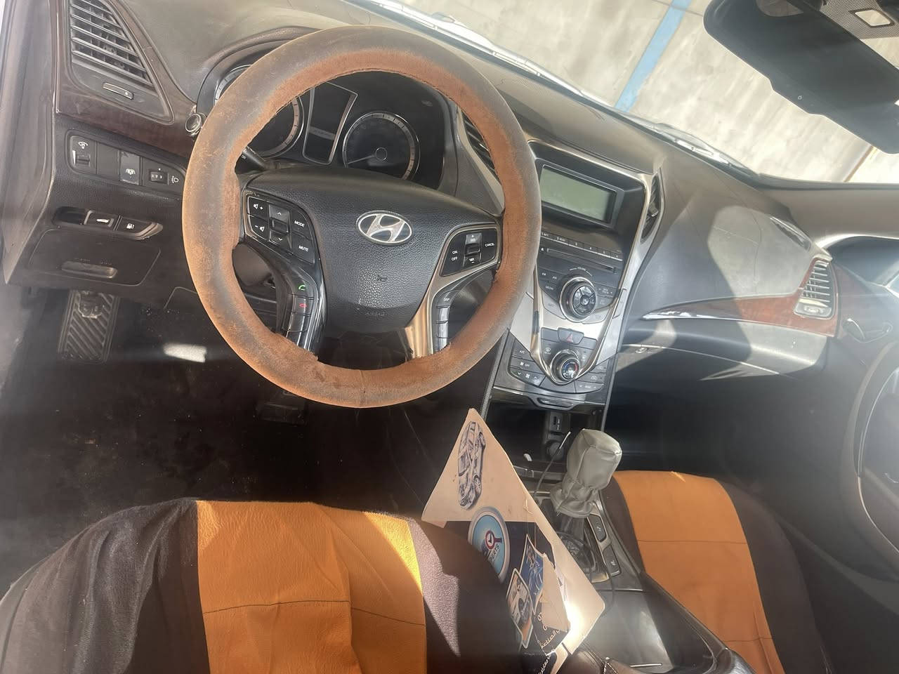 🚗 للبيع هونداي أزيرا 2013 خليجي كفاله 🚗
المواصفات:
موديل: 2013
النوع: هونداي أزيرا
المواصفة: خليجي
المحرك: 6 سلندر 
القير: أوتوماتيك
المكيف: بارد ❄️ +تدفئة🔥 
المقاعد: كهرباء
تخم تاير جديد
راديترات مي وتبريد جديد
حدادية خلفي امامي جديد
دسكات جديد
منظمومة تبريد من كومبريسر الى فريز جديد
السيارة خالية من الحوادث خليجي
المحرك ممتاز كفالة
الكير ممتاز كفالة
📍 الموقع: ميسان/ العمارة
💰 السعر: 130— ( قابل للتفاوض)
📞 للتواصل ***********
