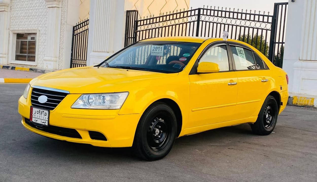 السعر 98 الاستفسار *********** هونداي سوناتا 2011 خليجي بيهه قبق الجنطه بي طخه ومبدل والباقي مكفول كفاله عامه  شواصي الغود مكفولات كفاله عامه مكينه 2000 وكير مكفولات حداديه جديده تخم تاير تبريد ثلج السياره جديده وجاهزه بمعنه الكلمه دوشمه جديده مصفره هيه وغرامات سنويه 2030 بسمنه مكان السياره كربلاء مكلف بنشر
