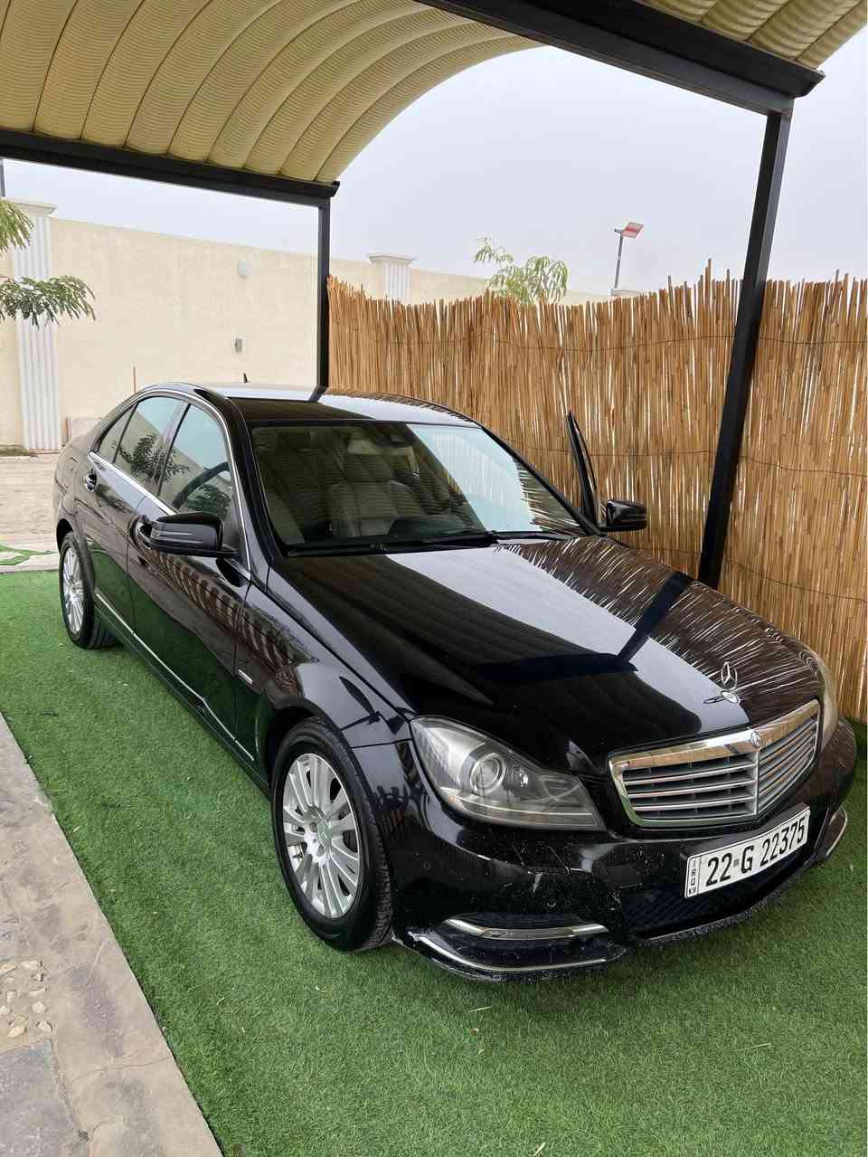 السلام عليكم
مارسدس c204 2012 خليجي بجمSتو ويل رقم اربيل باسمي
مكينة اربعة سلندر 2000 تيربو ثلاث بردات الخلفية كهرباء بلادي حساسات امامي خلفي ماشية 126 الف 
بيها صبغ دعامية امامية وشوية بجاملغ الخلفي اثر طخة باب الشارع بدون دواخل بدون ارباك 
السعر 137ورقة وبيها مجال
مكان السيارة الانبار/فلوجة
*********** الفلوجة, الأنبار
