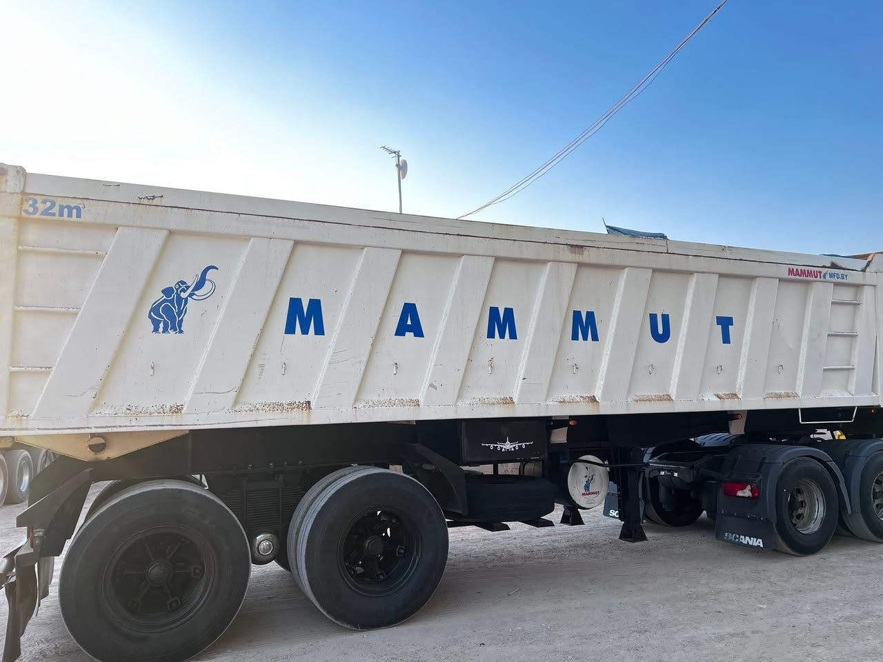 للبيع  عربانه عمل بغداد  ذرعه ٣٧ ويا التعلاوه        السعر ١٢٥ وبيها مجال مكان البصره
‭***********‬
