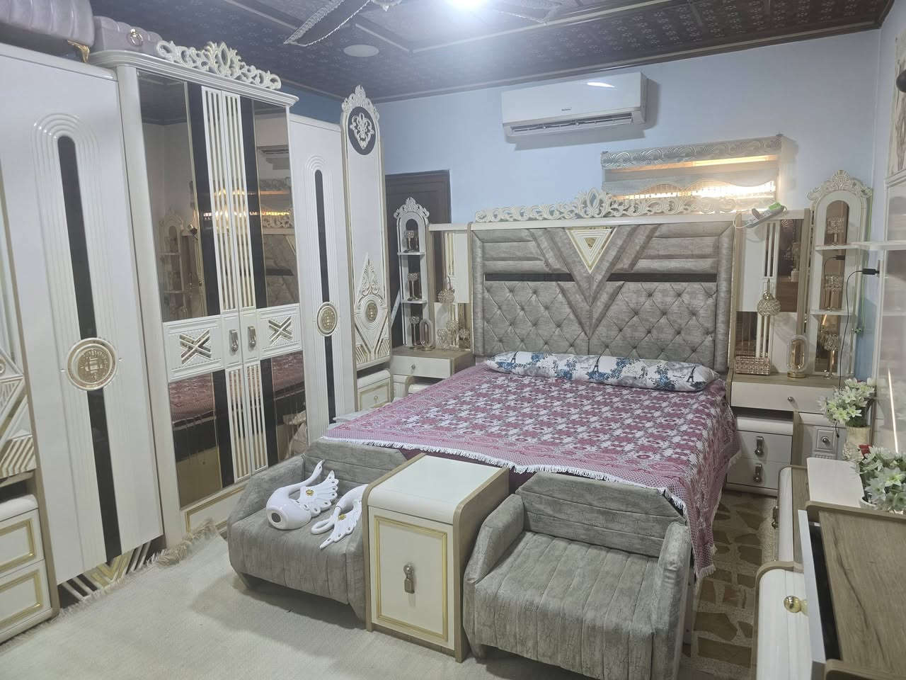 غرفة نوم تركي ١١ قطعة
للاستفسار والتواصل على الواتس ***********
