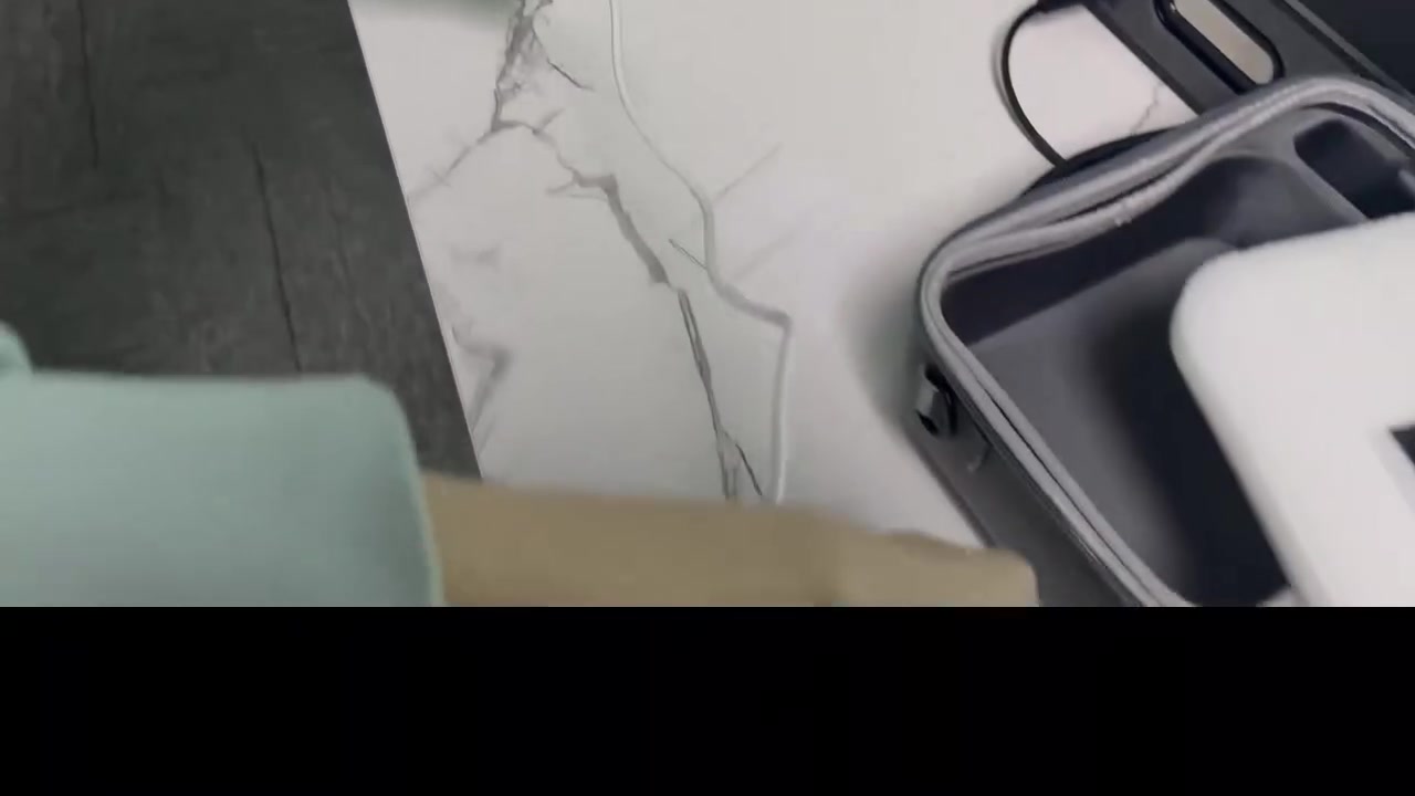 متاح
داتا شو شحن نظام اندرويد
جديد  وكالة لاباله ولا امزون 
كامل ملحقات 
تشتغل على الكهرباء 
وتشتغل على البور بانك خارجي يجي وياها الاصلي


**إذا كنت صاحب هذا الإعلان وتريد حذفه لأي سبب، رجاءا أرسل رسالة إلى الدعم الفني**