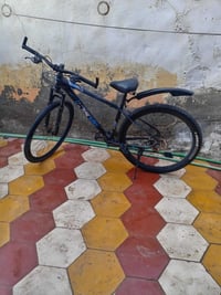 السعر 100 الف نضيف مابي نقص طوريج 07714294171