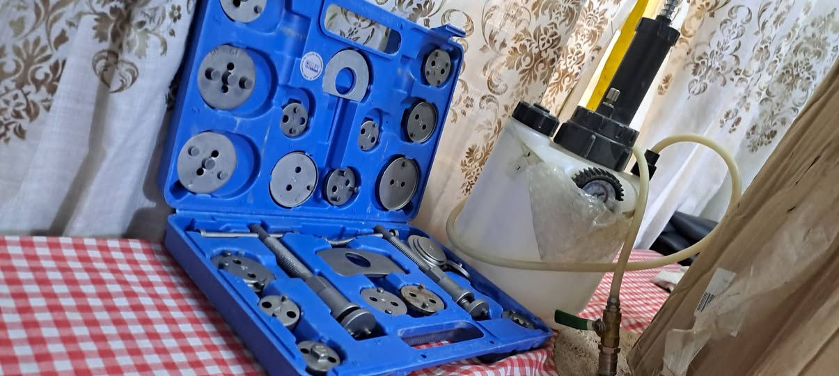 السلام عليكم
عدة بساتم كليبر الفرامل 
وثانيه ضاغطه مال تبديل زيوت مال سيارات 
سعره49مع مجال


**إذا كنت صاحب هذا الإعلان وتريد حذفه لأي سبب، رجاءا أرسل رسالة إلى الدعم الفني**
