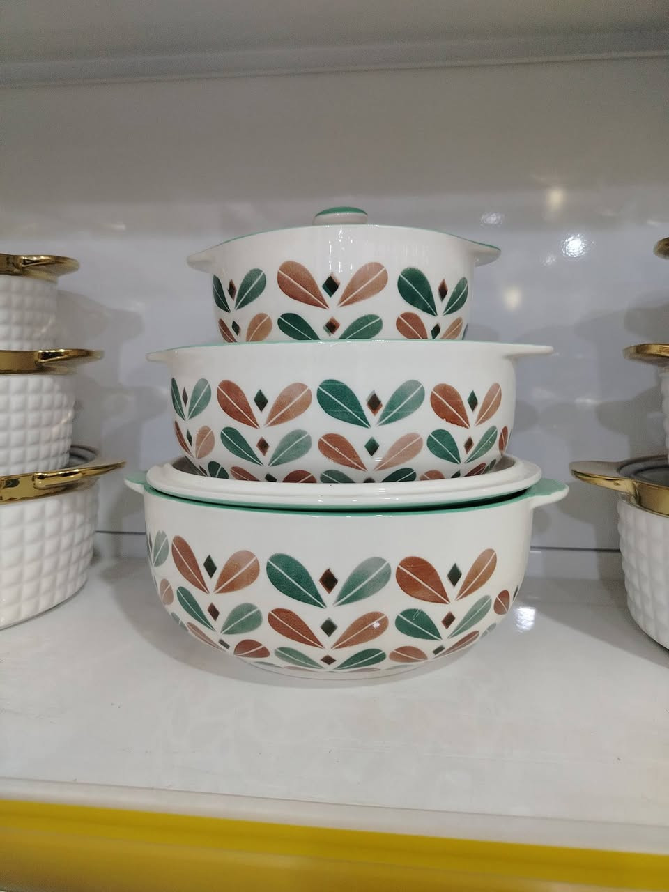 السلام عليكم ورحمة الله وبركاته
محل البيت الانيق لفرفوري المواد المنزليه
العنوان امام عباس شارع العام بيجوار أسواق خيزان
يوجد توصيل داخل خانقين
***********
نتـشرف بزيارتكم
