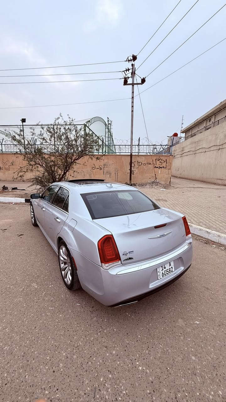 السلام عليكم اوباما مديل 2019 اصل وارد كندي جاملغ وبنيد رقم بصره بأسمي ماشيه ١١٠ فول جاهزه للأخير *********** السعر 220
