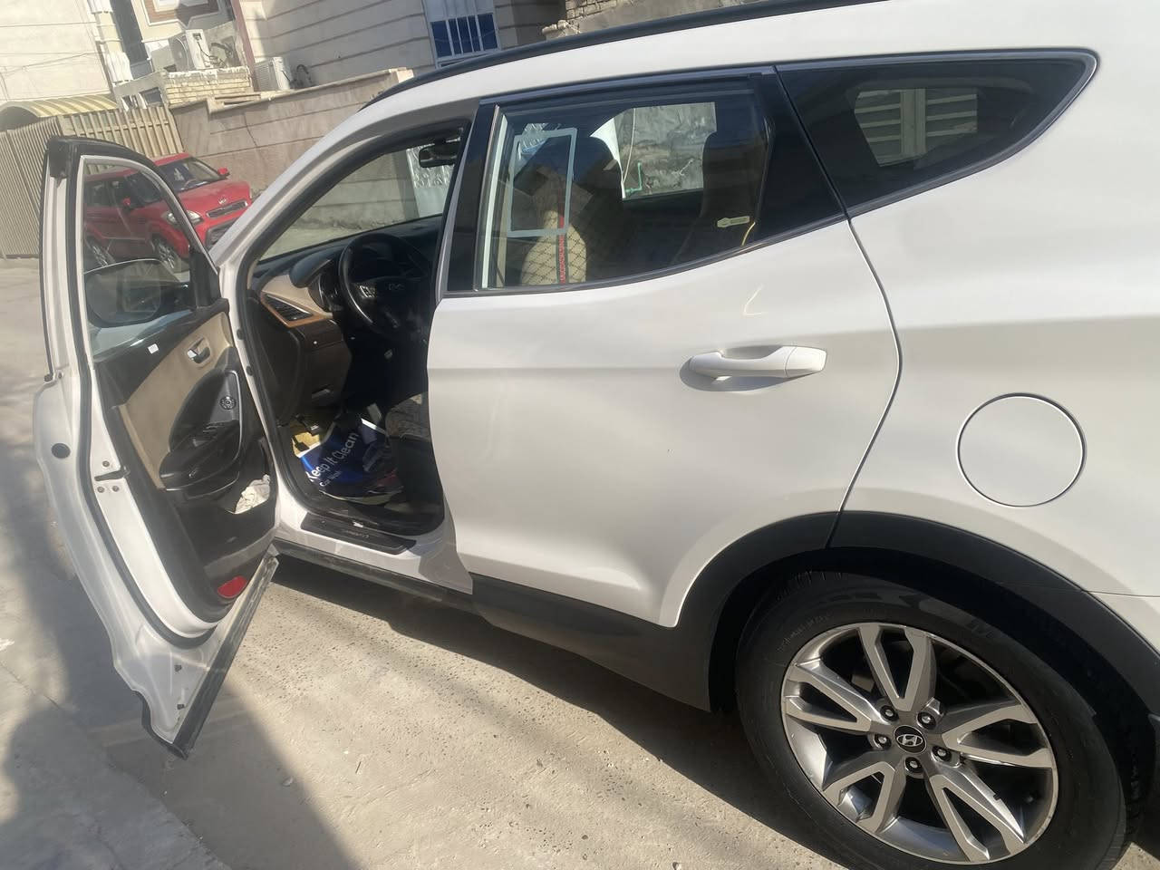 ‏ستافية 2013 ماشية ماشي 117 باب الصدر سبق وباب السائق بارد أربع سلندر سيارة جديدة تخم تاير سيارة نص فول سبع راكب سعر السيارة 165سعر الاتصال***********
