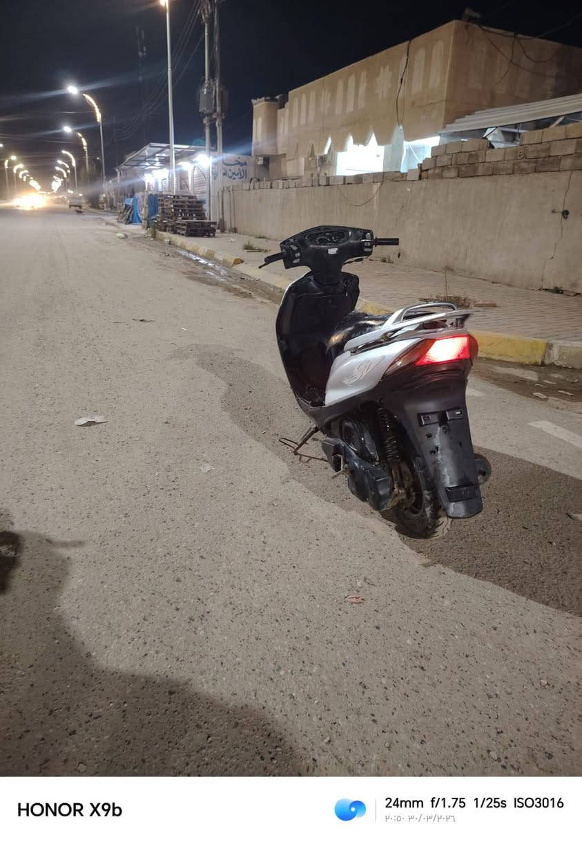 السلام عليكم
ماكس 140 للبيع كله بلادي كفر وسواد وبك لايت ومحرك ووياله كله ختم واحد كهربائيات كلها شغاله مكينه خرسه السعر 300 وبيها مجال الاتصال *********** *********** مكان الدراجه الاسحاقي مركز الناحيه
