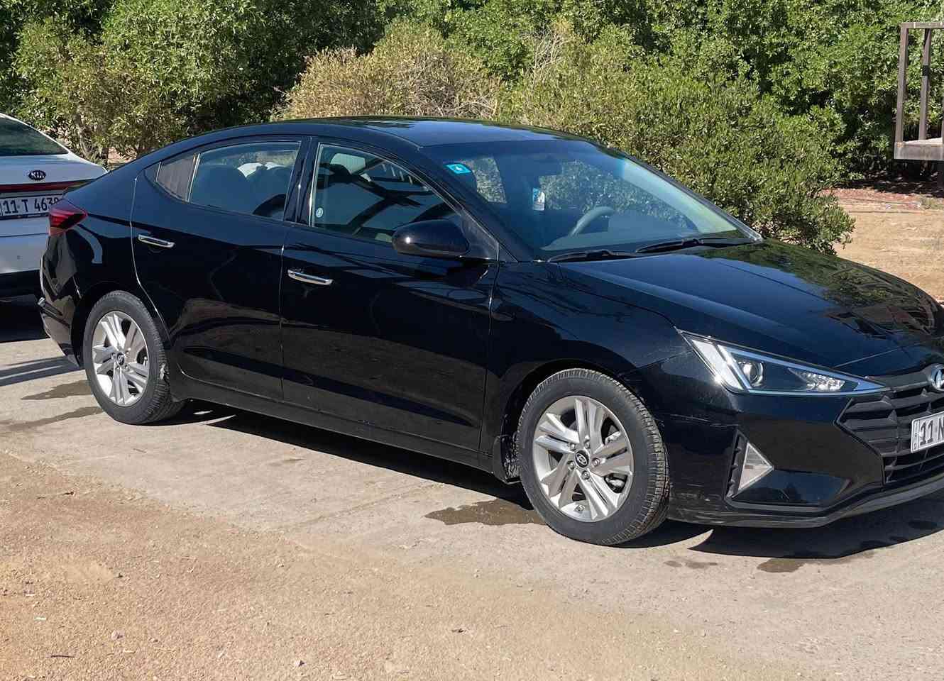 السلام عليكم 
النترا 2019 أمريكي رقم بغداد صور الحادث مرفق ويا الصور والسونار هم مرفق صبغ بيه فقط ربع الصندوك في العراق نصبغ اثر طخه بدون حادث ماشيه 79 مواصفات عادية SE 
سياره جاهزه بدون نقص 
مكان السياره بغداد 
السعر 133 وبيه مجال 
*********** بغداد, العراق
