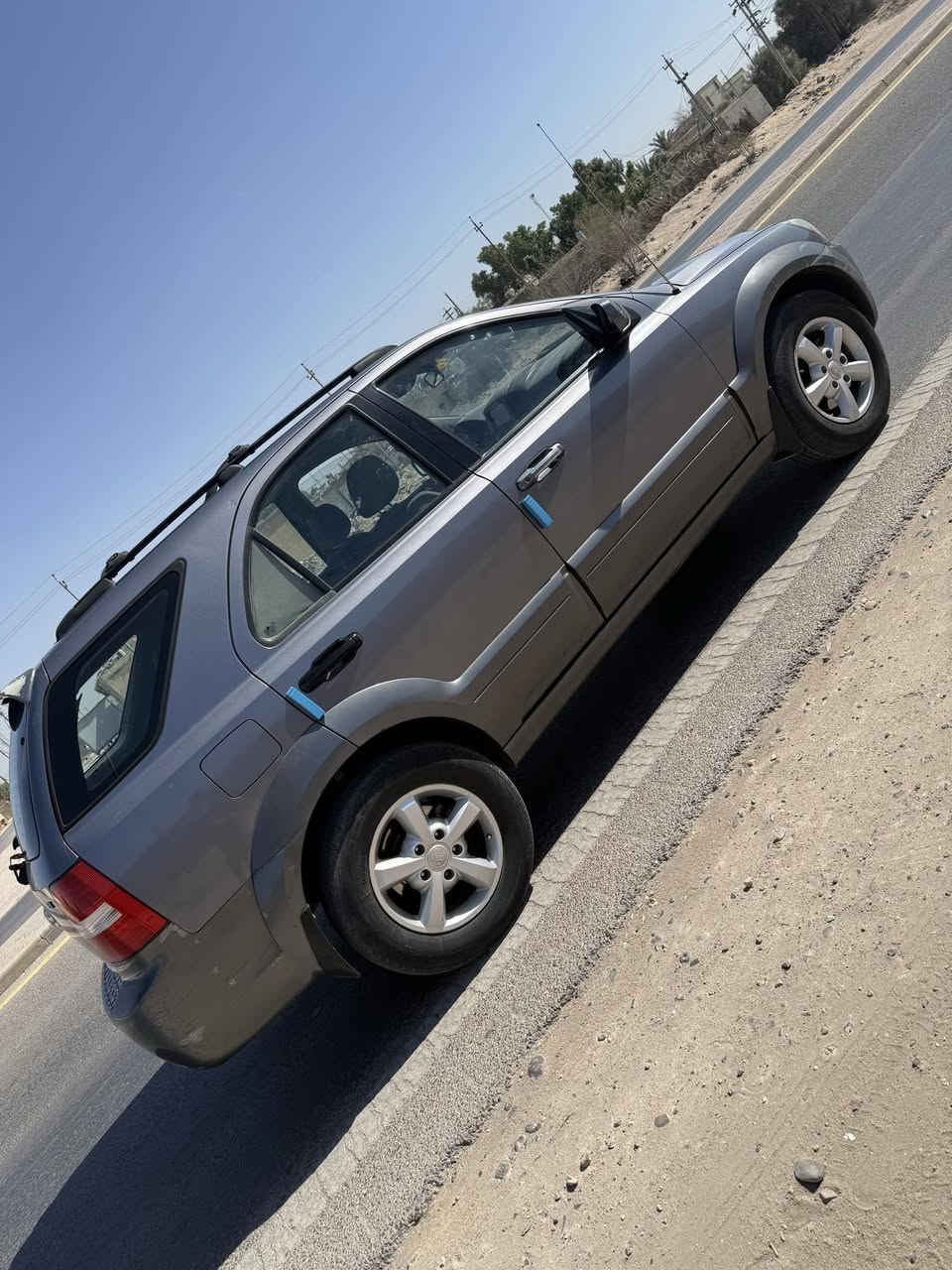 السلام عليكم للبيع أو المراوس حسب القناعه
كيا سورنتو 2007وارد خليجي السياره مكفوله كفاله عامه من قطره الصبغ حته الدعاميات ما بيهن صبغ رقم بصره تحويل ثاني يوم سنويه ما منتهيه بعده محرك 3800المرغوب كفاله  شرط كير كفاله فول مواصفات كلش للخير 
فتحه سلايت دواخل صاج تحكم استرين جهتين تبريد بيانو دواخل صاج تخم تاير جديد تبريد ثلج شرط محرك وكير جيس شاشه كأمره دوائره سياره متعوب عليه وشرط ترايك 200لايت زنون كلش قوي السعر 100وبيه مجال بسيط مكان السياره البصره رقم الهاتف ***********
