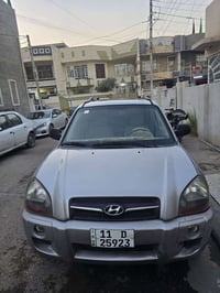 توسان ٢٠٠٩ للبيع خليجي محرك ٢٠٠٠ سياره حلوه نضيفه بهيا طخه ب الدعاميه ...