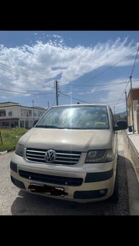 سيارة البيع  موديل 2005 فولكس فواكن مولتيفان v6 سيارة رقم سنوية جديد س...