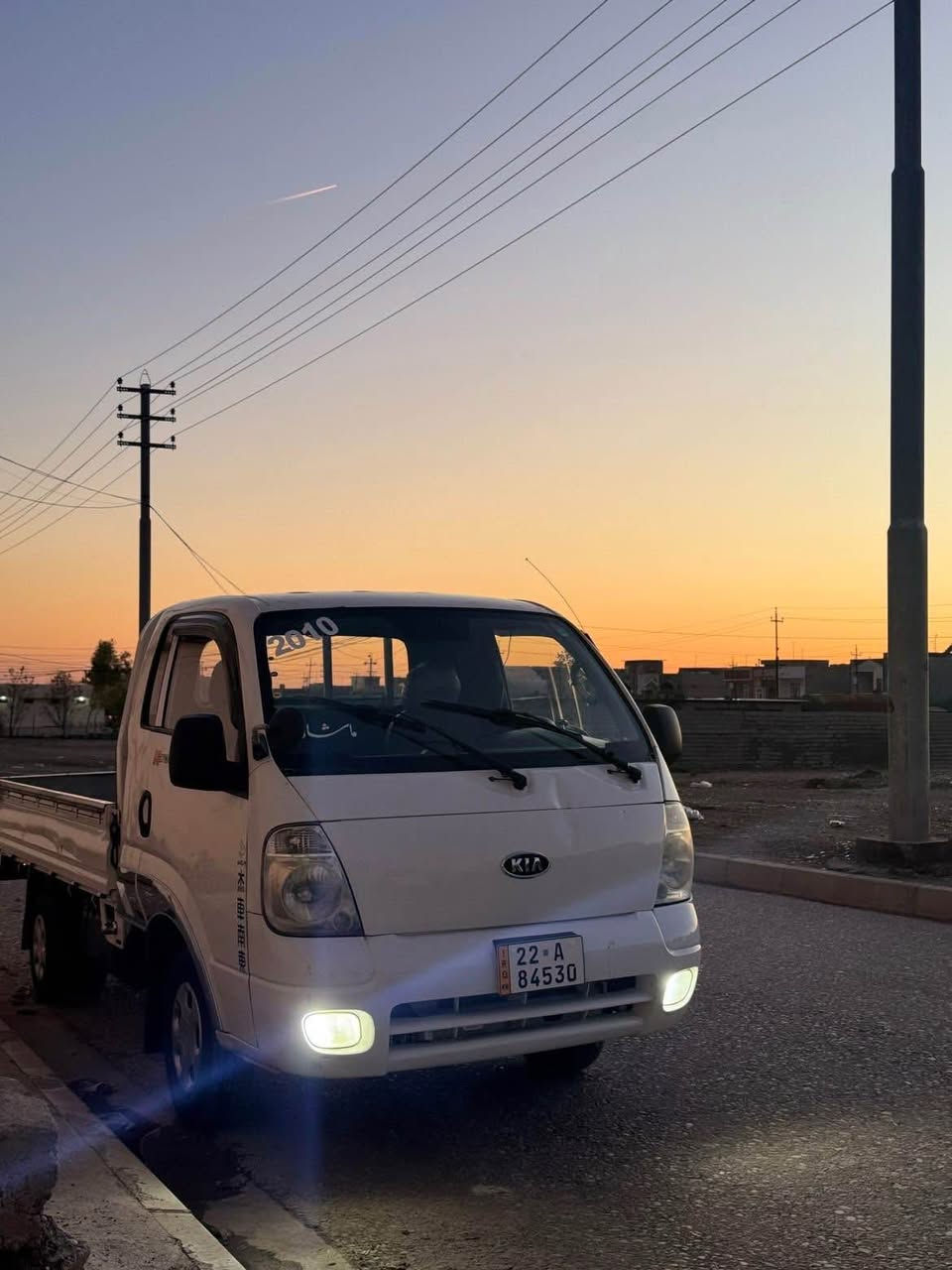 سلام و علیک . کیا مۆدێل ٢٠١٠ لۆک دووپەڵە بۆیاخی هەیە هیچی تری نییە زۆر جوانە سەیارەکە سەنەوی و رەقەم و هەموو شتی تازەیە تا ٢٠٣٠ بەناو خۆمانە زەریبەی لەسەر نیە نوقسانی نییە گێڕ و مەکینە و ئەکسل و شانسی بەشەرت  نرخی ٩٧ گەڵا و مەجال *********** أربيل, العراق
