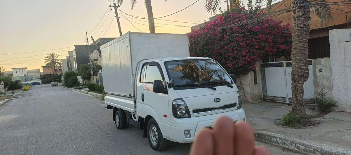 سلام عليكم
كيا بوكس موديل ٢٠١٨
مكينة ٣٠٠٠ اوتماتيك
رقم بغداد بسمي  شرط تحويل مابيع وكالة ومكاتبة تحويل شرط
سيارة جاهزة مابيها أي نقص مكينة كير تبريد كاملة 
البوكس سنديويش موحديد 
العنوان بغداد المحمودية 
السعر / ١٥٠ 
سيارة كولش حلوة


**إذا كنت صاحب هذا الإعلان وتريد حذفه لأي سبب، رجاءا أرسل رسالة إلى الدعم الفني**
