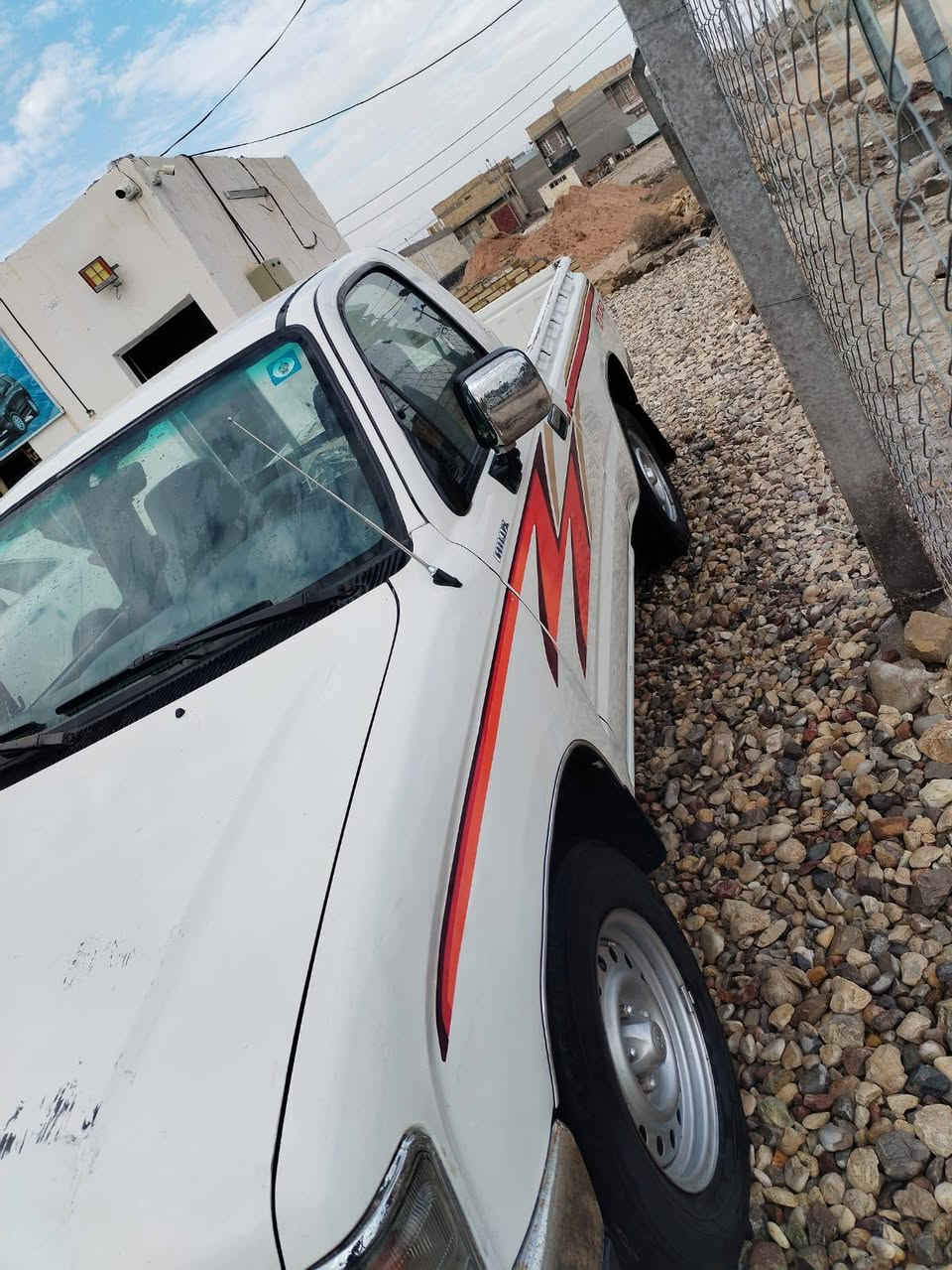 السلام عليكم سياره مكفولة موديل 99 رقم قادسيه الماني مشروع وطني تحويل مباشر مكينه وكير وضع الشركه سياره جديده معنى كلمه للاستفسار اتصل على الرقم  المكان الديوانية. ***********
