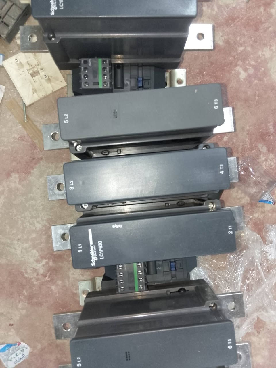 السلام عليكم
للاستفسار واتساب: -- ***********📞☎️🚦
وجبه جديده  من شركه شنايدر الكتريك ❤️ نضافه 100/100 ضمان 5 اشهر 😬😵

قاطع شنايدر 630 ثلاثي 
قاطع شنايدر 400 ثلاثي 
قاطع شنايدر 250 ثلاثي 
قاطع شنايدر 160 ثلاثي 
قاطع شنايدر 100 ثلاثي 
قاطع شنايدر 630 رباعي 
قاطع شنايدر 400 رباعي 
قاطع شنايدر 250 رباعي 
قاطع شنايدر 160رباعي
قاطع شنايدر 100 رباعي 

كذالك لدينا القواطع الشحن  NW /NT .  من 1600 أنبير الى 4000.أنبير عربه وفگس

الاسعار خياليه مفرد بسعر الجمله 🤒😪
كوندكتر  شنايدر رمز 630 
كوندكتر شنايدر رمز 500
كونتكتر شنايدر رمز 400
كونتكتر شنايدر رمز 330
كونتكتر شنايدر رمز 225 
كونتكتر شنايدر رمز 180
كونتكتر شنايدر رمز 150 
كونتكتر شنايدر رمز 95
كونتكتر شنايدر رمز 65
كونتكتر شنايدر رمز 50
 كونتكتر شنايدر اناره 
 جوزات مفرد من 10 الى 63 أنبير 
ثنائي من 10 إلى 63 امبير 
منجر ثلاثي من 10 إلى. 63 امبير 
منجر رباعي من 10 إلى 63 امبير 
جوزات ايرث لكج جميع الأحجام 

للاستفسار واتساب :-  ***********
نماذج القطع  😋🤤👇

ملاحضه توصيل لجميع المحافظات العراق (5) 🤒 🚚 🚕

يتوفر لدينا تجهيز جميع انواع البوردات والاسعار مدللكم 😁❤️‍🩹
