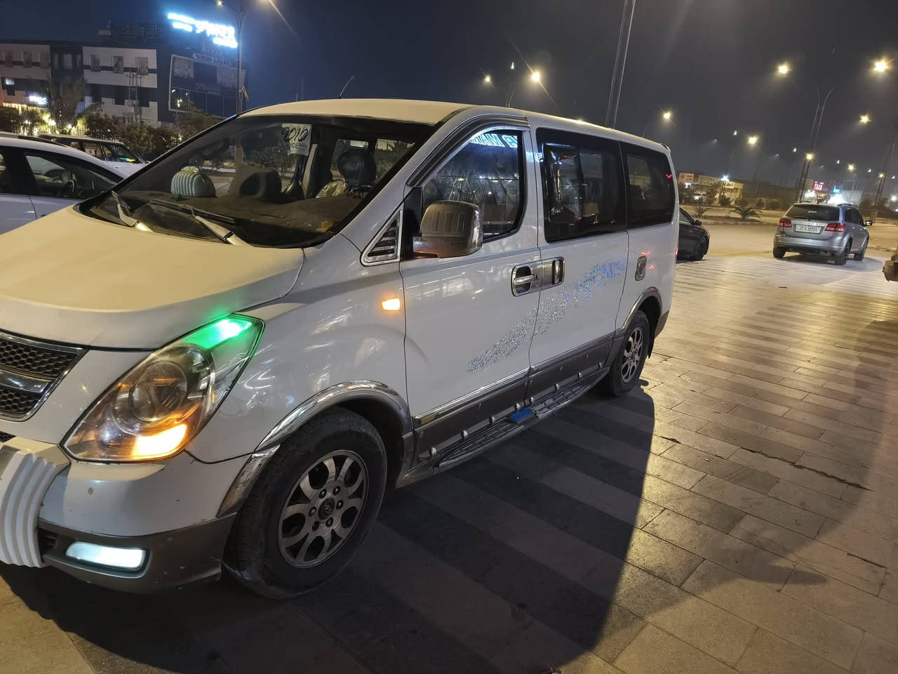 سلام عليكم ستاركس مديل 10محور اوتو سبلاين 9قبق اسود سياره نضيفه ما نقصهة اي شي تبريد شغال سياره بيهة قطعتين تبدلي +تكحيلات فقط رقم بابل سنويه لغايت 28
سعر 155وبيهة مجال العنوان ناصريه مركز تواصل ***********
