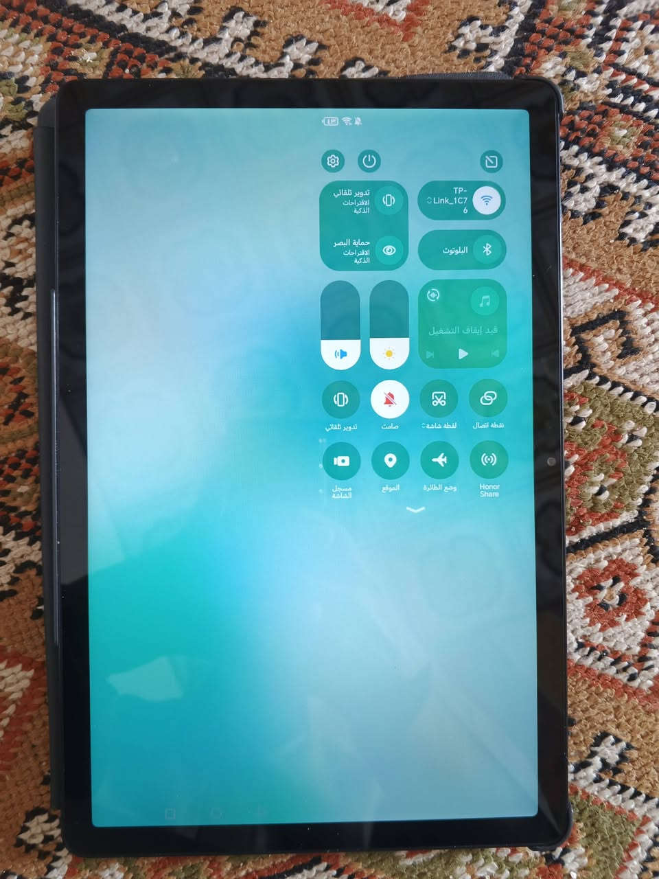 ايباد هونر x8a ذاكرة 128 شاشه 11 انج بطارية 8300 يشغل بوبجي 60 فريم استخدام قليل صارلي شهر من اشتريته وحتاجيت واريد ابيعة سعرة 180 وبي مجال قليل رقمي *********** مكاني البصرة كرمة علي
