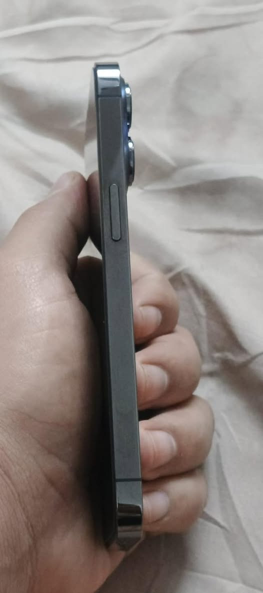 سلام عليكم ايفون ١٣برو فقط شرق اوسط  تك ماستر ذاكره ٢٥٦ نضافه ٩٩ بل ميه منكول ميه كفاله بطاريه ٨٥٪؜بلادي
للبيع ٥٥٠ 
عنوان بغداد الشعله
*********** ما عندي توصيل
