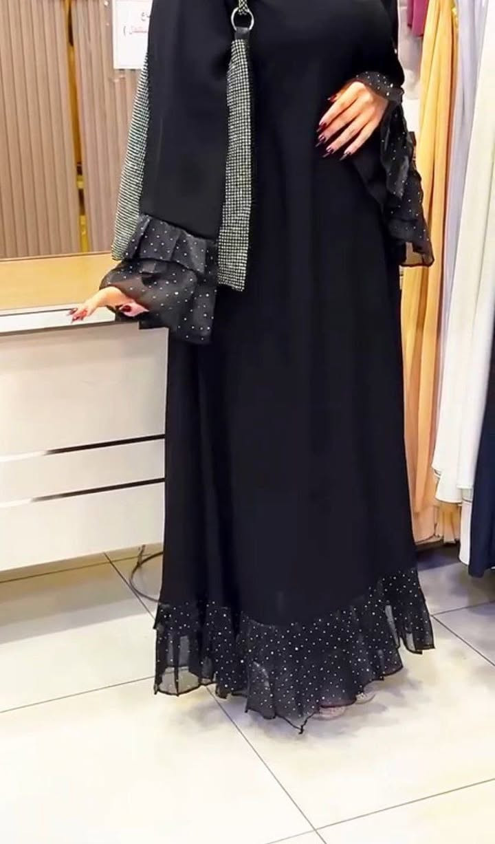 عباية بهالهيبة والسواد ميتكرر 🖤

أناقة هادئة بتفاصيل راقية ♣️
عباية خامة القماش كريب فاخر ولمسة شيفون منقط بستراس تخلي الإطلالة ملكية بكل خطوة 👑😍 

القياسات / S / M / L / XL / XXL / XXXL / 

#تسويق #تسويق_الكتروني #تسويق_اونلاين


**إذا كنت صاحب هذا الإعلان وتريد حذفه لأي سبب، رجاءا أرسل رسالة إلى الدعم الفني**