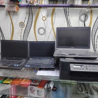 مرحبا السلام عليكم محل موبايلات للبيع مكون من لابتوب العد٣ موصفات عالي...