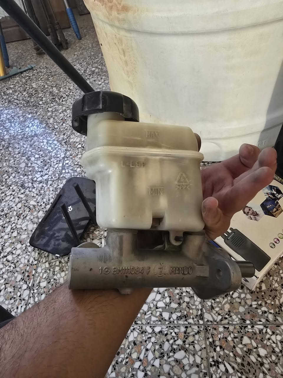 سلام عليكم عمبار مال بريك سوناتا 2008 أمريكي للبيع علق بالسعر الي يعجبك واذا تريد توصيل التوصيل ب 5 الاف


**إذا كنت صاحب هذا الإعلان وتريد حذفه لأي سبب، رجاءا أرسل رسالة إلى الدعم الفني**