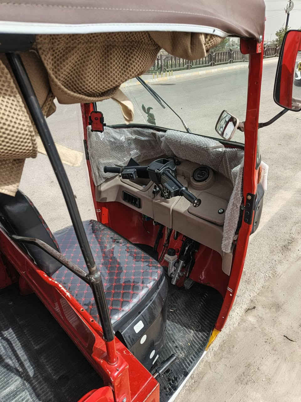 تكتك للبيع ٢٢ شهر ١١
كوت قضاء الحي
***********
