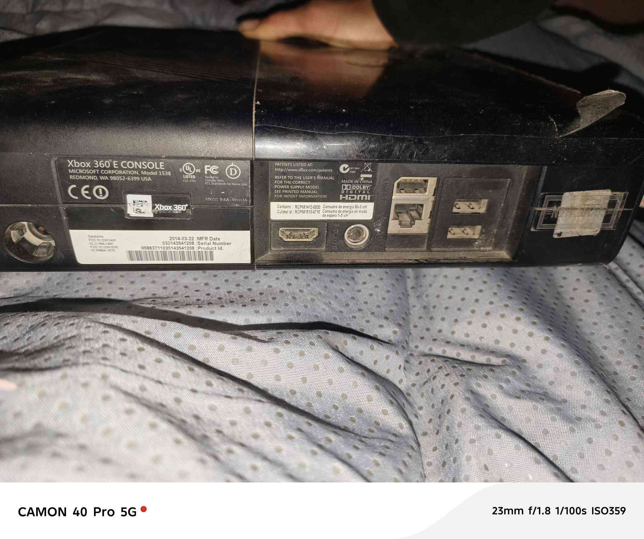 سلام عليكم XBOX360 يجي ويا2يده+ثنين هارد واهد بي 70لعبه الثاني بي50لعبه كامل ملحقات جيب أو، شعل عنوان بغداد مدينت ال صدر تواصل واتساب(***********) سعره 125الف
