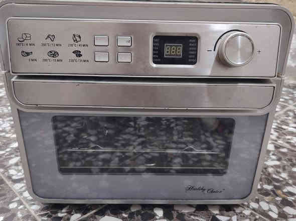 أوفن او قلاية  مستعمل شي بسيط نظافة اخو الجديد  نوعية ألماني سعره 70الف مكاني بغداد حي القاهرة ***********
