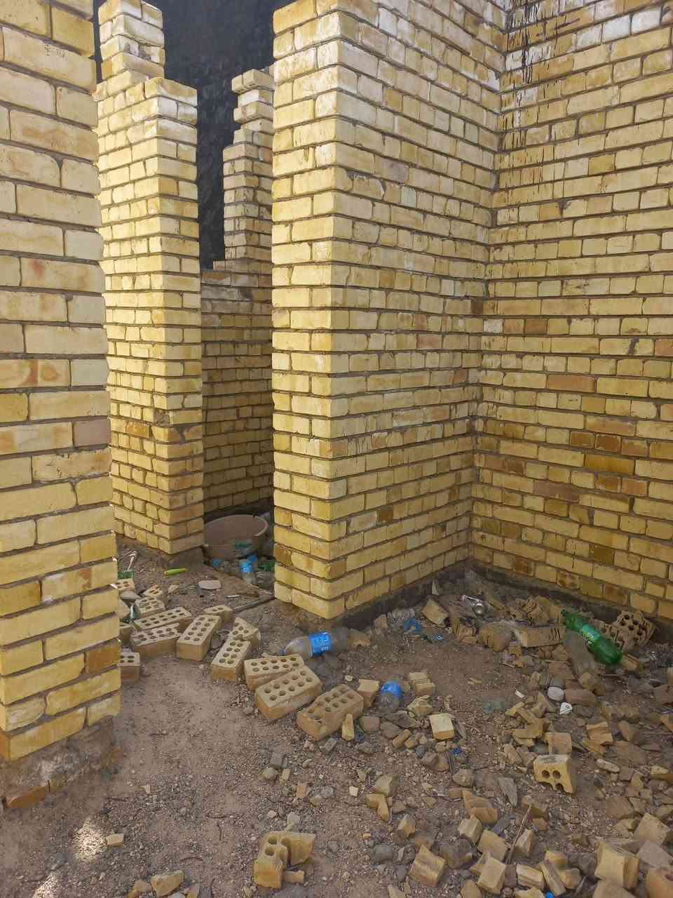 السلام عليكم..هيكل للبيع غير مسقف مساحه ١٧٥ متر حي القادة..السعر ٩٥ مليون..رقمي ***********
***********
