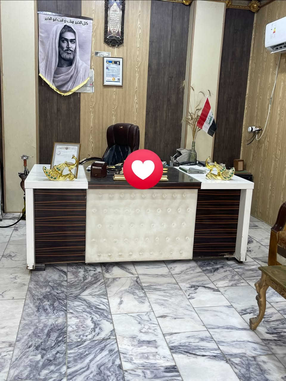 تخم 10 مقاعد + ميز مكتب وكرسي متحرك  للبيع للاستفسار ***********
