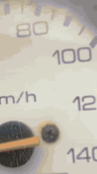 دراجه فراشه للبيع نضيفه نثيه لون متغير السعر 550وبيه مجال اي استفسار ***********
